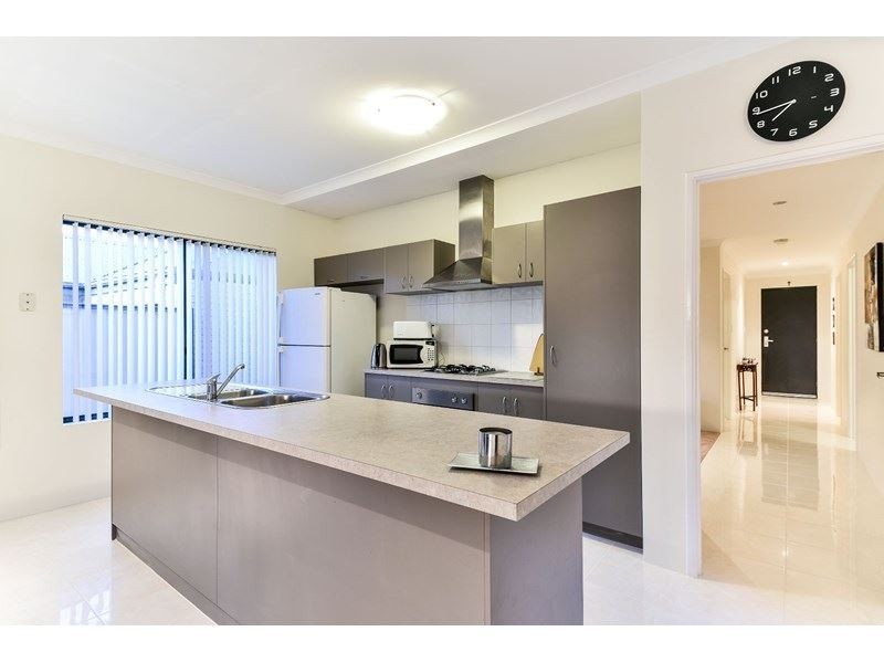 6 Spruce Terrace, Aubin Grove WA 6164