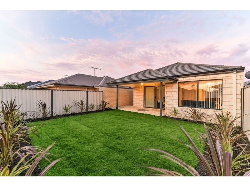 6 Spruce Terrace, Aubin Grove WA 6164