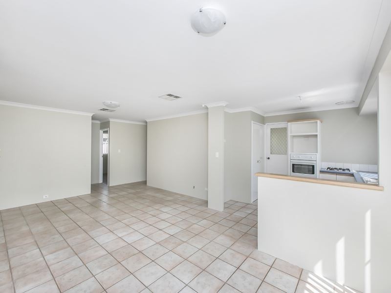 28 Lombe Gardens, Atwell WA 6164