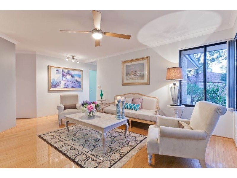 17 Woolmore Cross, Atwell WA 6164