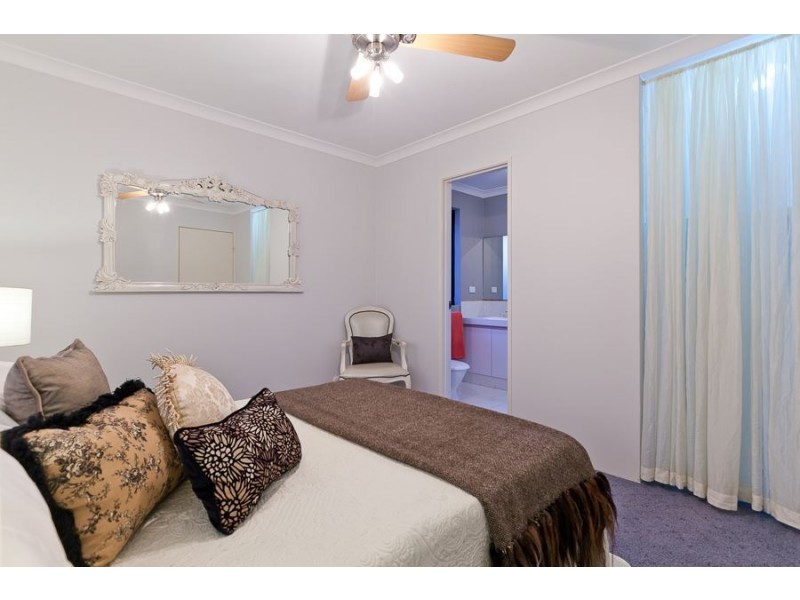 17 Woolmore Cross, Atwell WA 6164