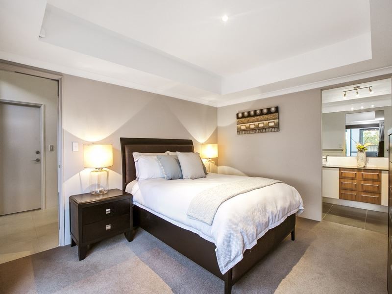 31 Belmore Bend, Aubin Grove WA 6164