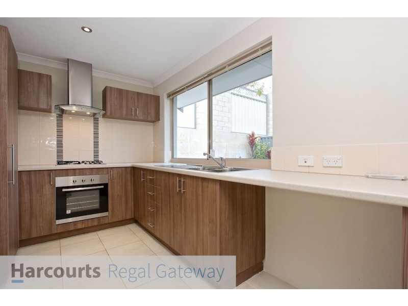 9/1 Humboldt Entrance, Aubin Grove WA 6164