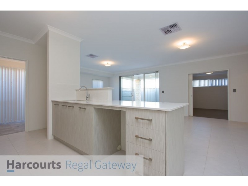 5 Ryhill Crescent, Wellard WA 6170