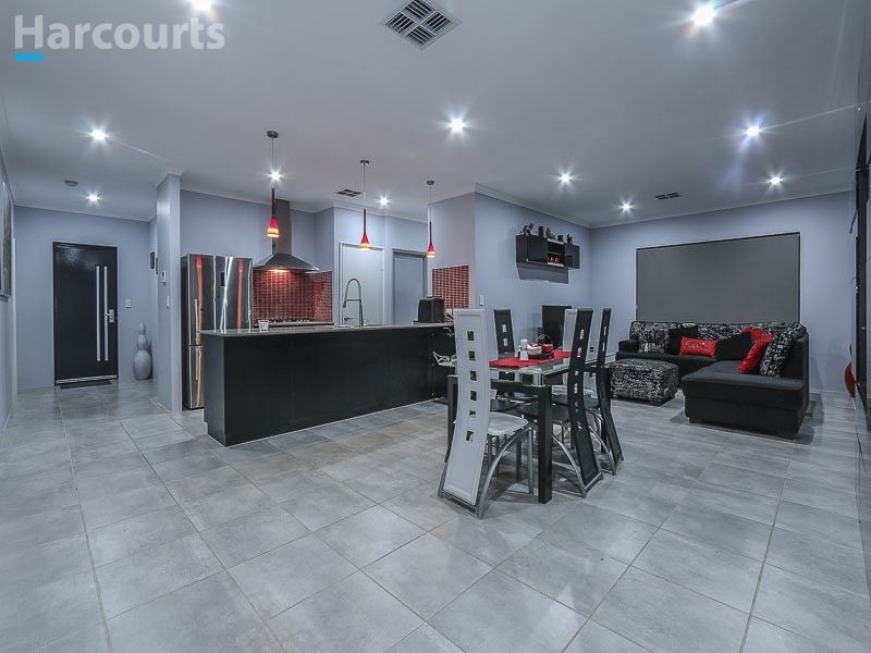 53 Cousins Street, Hammond Park WA 6164