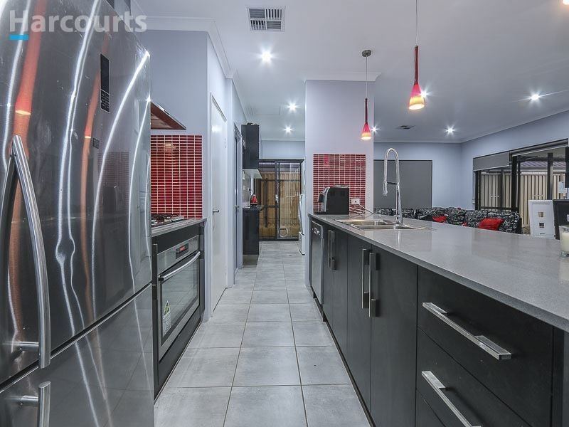 53 Cousins Street, Hammond Park WA 6164