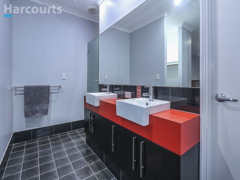 53 Cousins Street, Hammond Park WA 6164