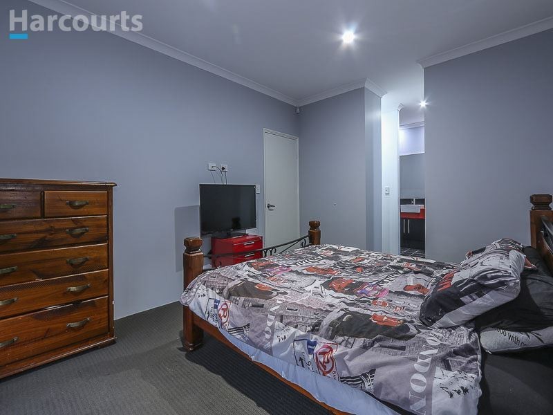 53 Cousins Street, Hammond Park WA 6164