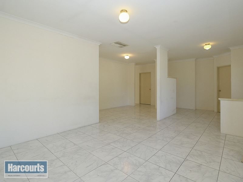 15 Carlhausen Close, Atwell WA 6164