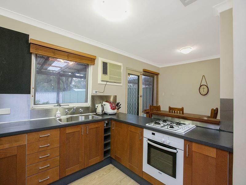 14 Pengilly Way, Orelia WA 6167