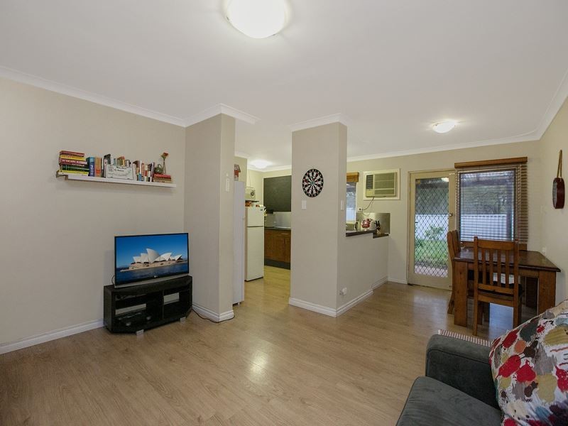 14 Pengilly Way, Orelia WA 6167