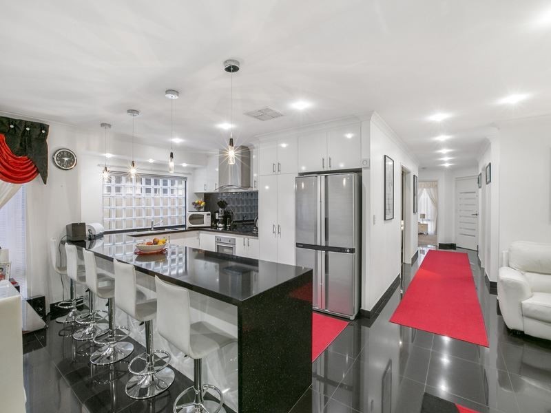 18 Keyham Street, Bertram WA 6167