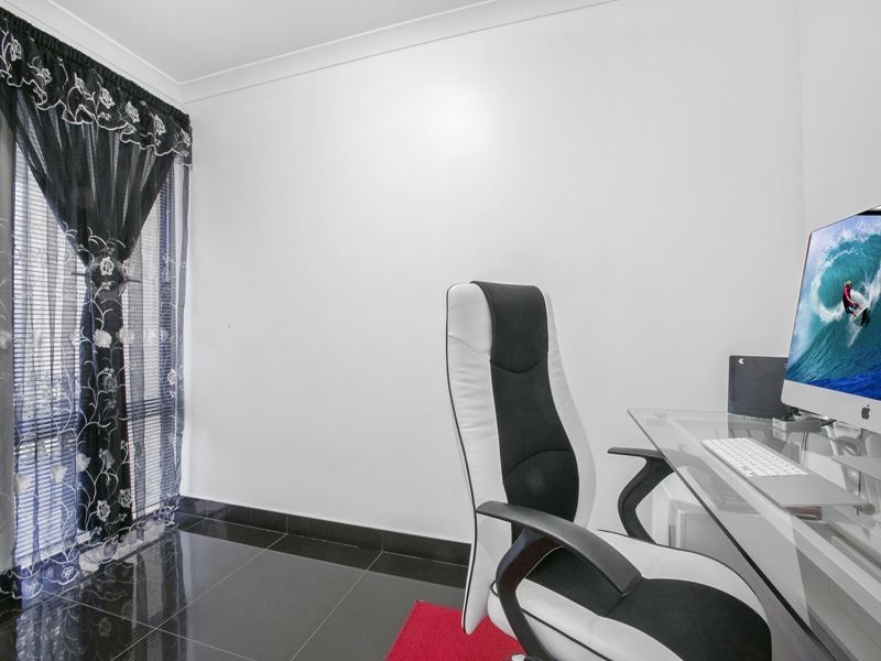 18 Keyham Street, Bertram WA 6167