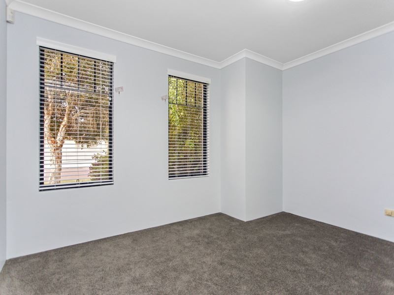 1 Charm Way, Atwell WA 6164