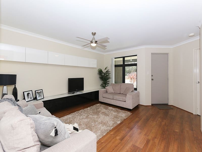 198 Tapper Road, Atwell WA 6164