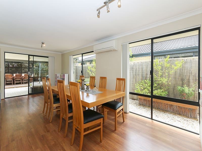 198 Tapper Road, Atwell WA 6164