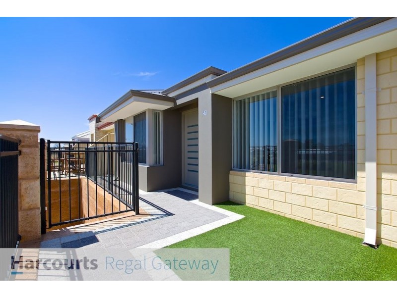 51 Bellingham Road, Hammond Park WA 6164