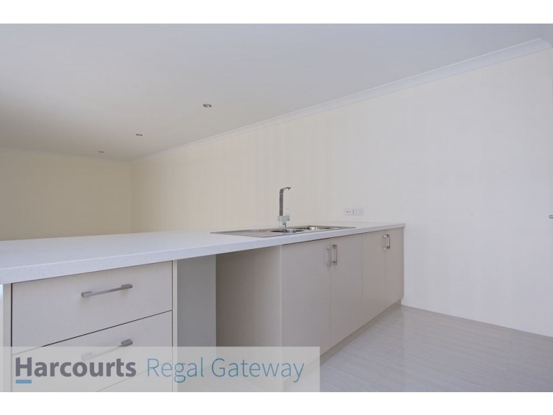 53 Bellingham Road, Hammond Park WA 6164