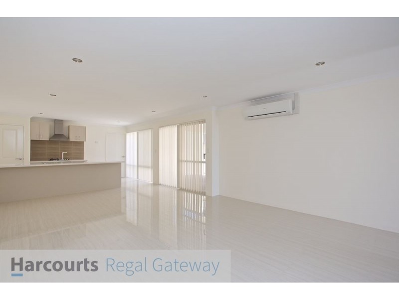 53 Bellingham Road, Hammond Park WA 6164