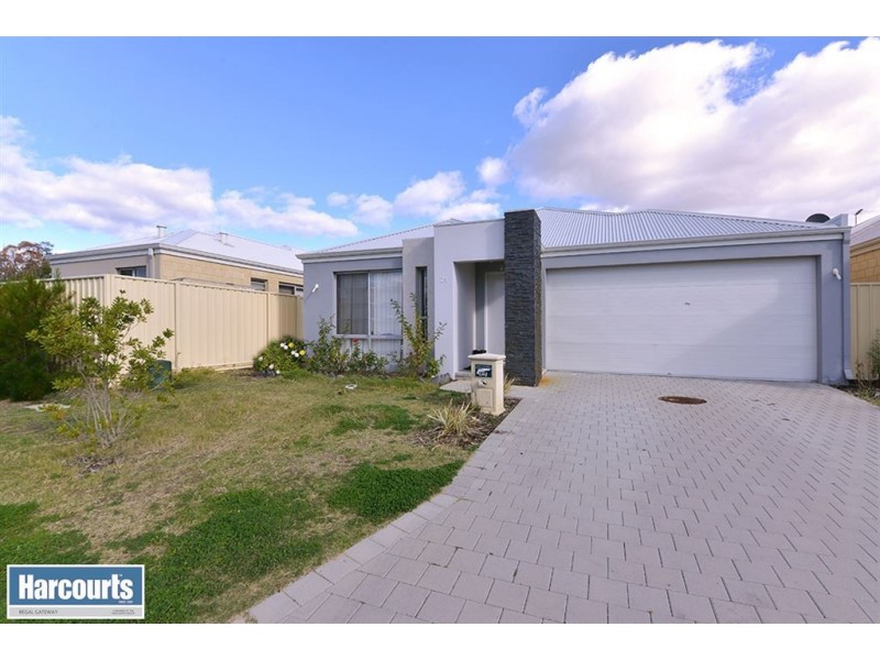 21 carnation Street, Canning Vale WA 6155
