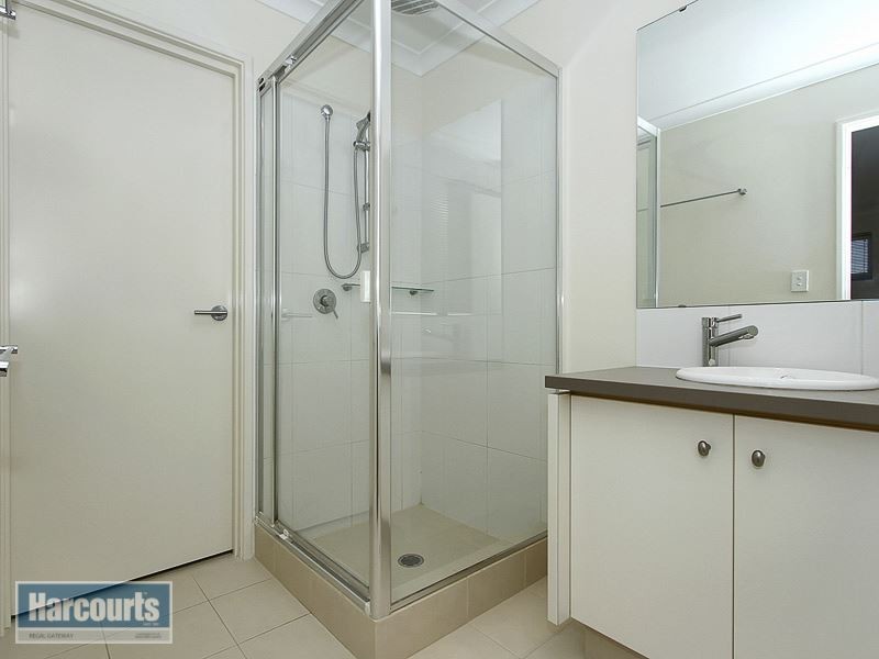 20/18 Deanmore Bend, Hammond Park WA 6164