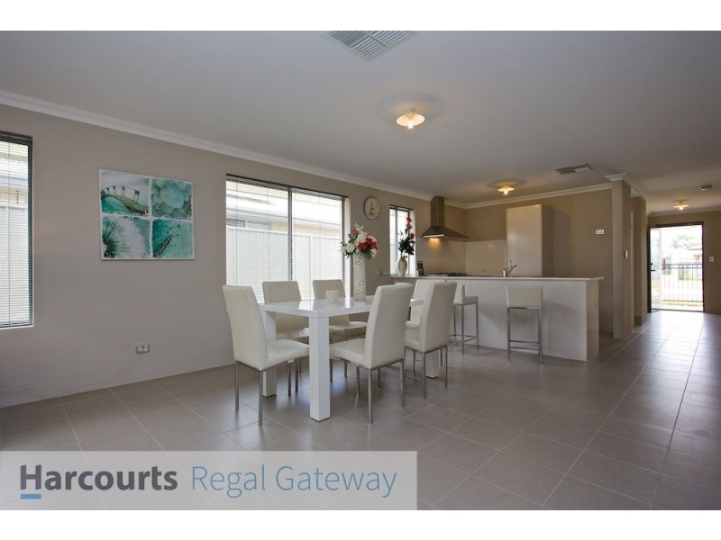 14 Finchley Way, Wellard WA 6170