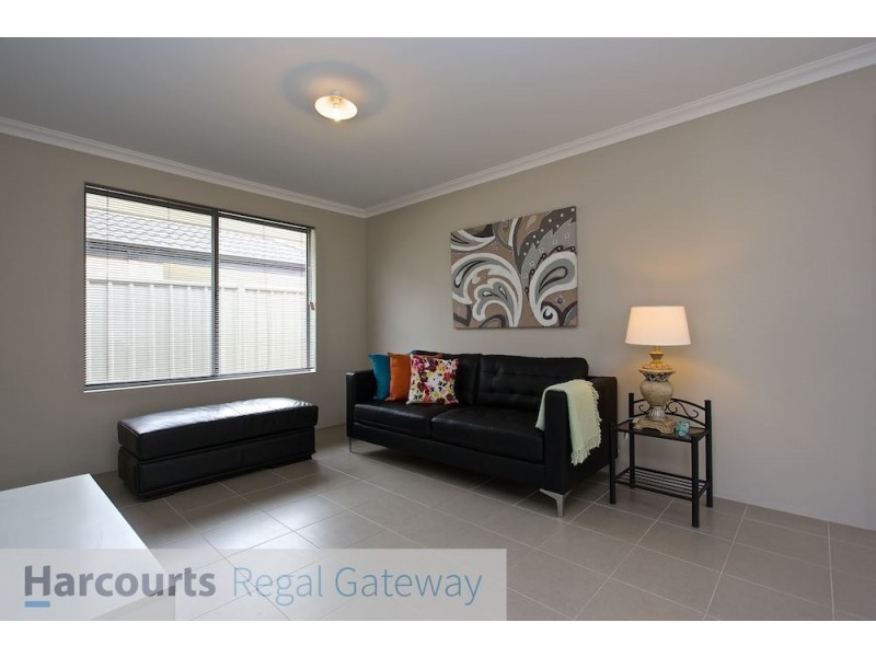 14 Finchley Way, Wellard WA 6170