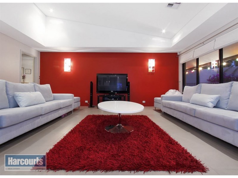 1 Treeline Parade, Southern River WA 6110