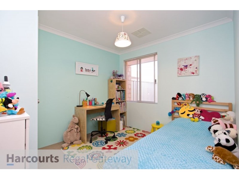 132 Honeywood Avenue, Wandi WA 6167