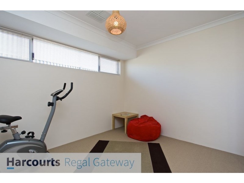 132 Honeywood Avenue, Wandi WA 6167