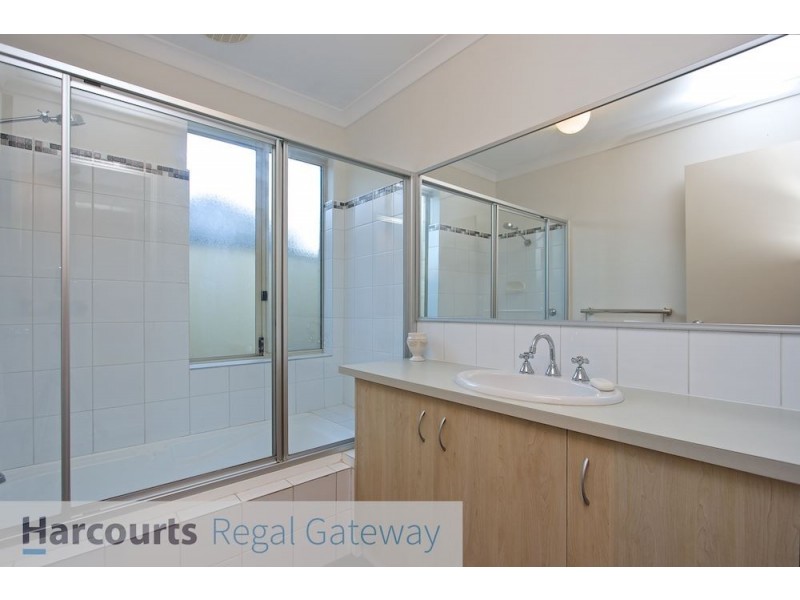 325 Wentworth Parade, Success WA 6164