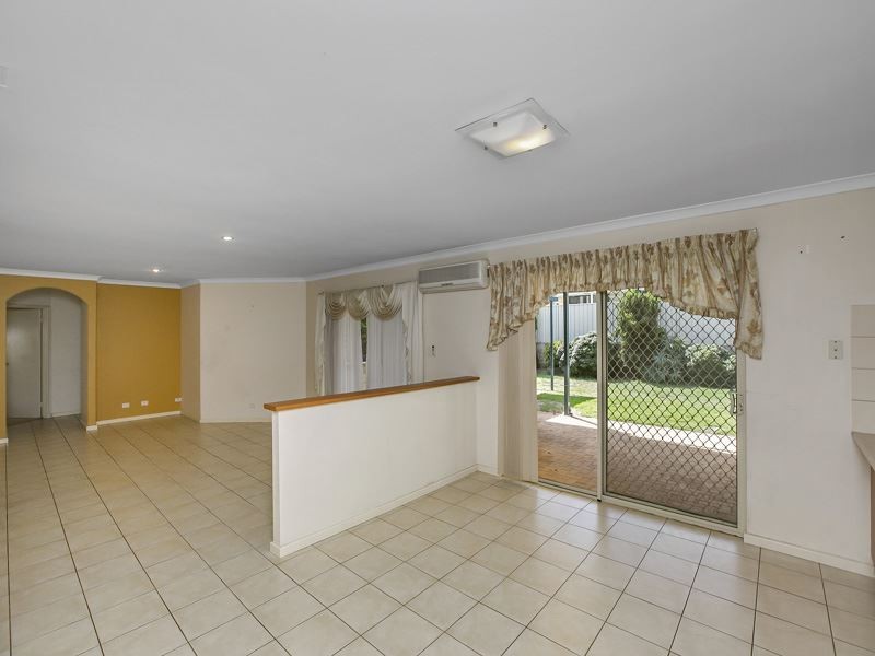 8 Conn Heights, Success WA 6164