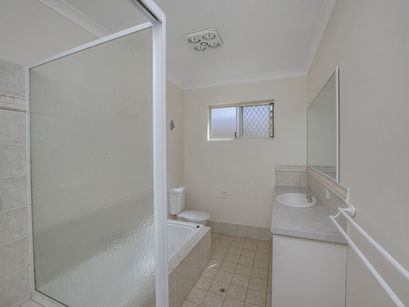 8 Conn Heights, Success WA 6164