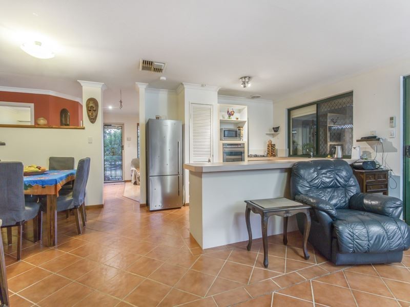 1 Manitoba Place, Success WA 6164