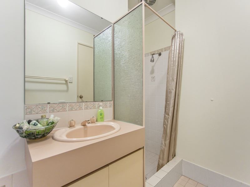 1 Manitoba Place, Success WA 6164