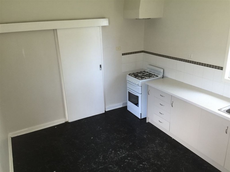 44 Cowcher Way East, Medina WA 6167