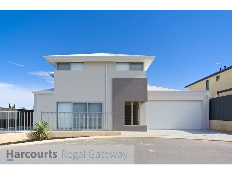 24 Galipo Loop, Coogee WA 6166