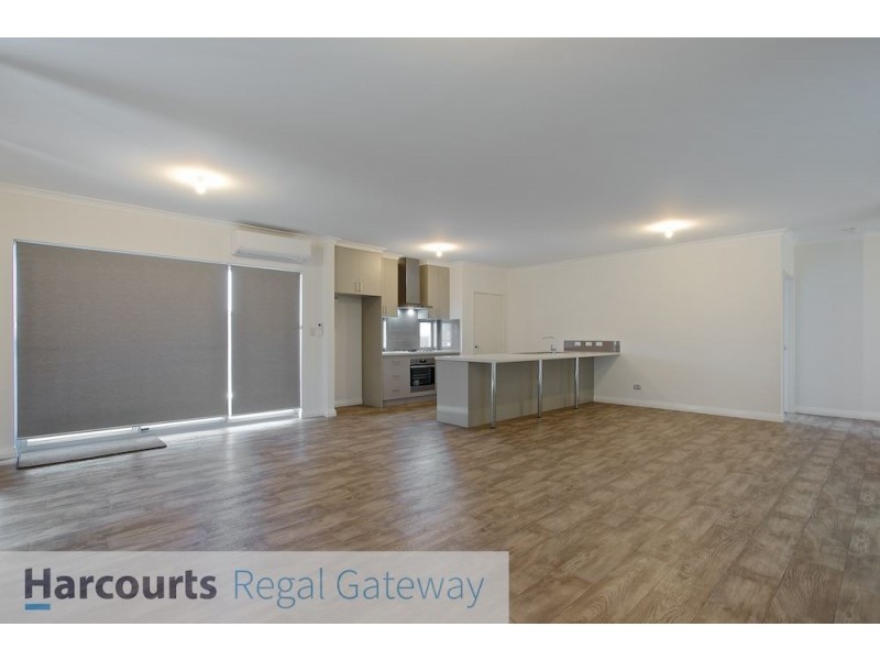24 Galipo Loop, Coogee WA 6166