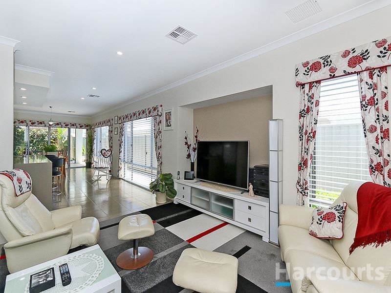 5 Fortis Pass, Wandi WA 6167