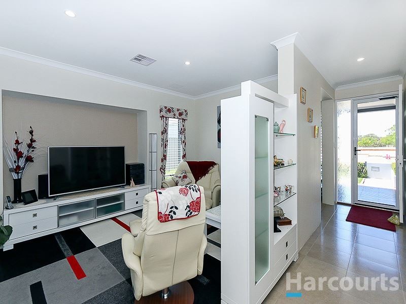 5 Fortis Pass, Wandi WA 6167