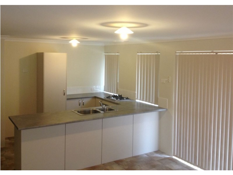 32 Darton Loop, Bertram WA 6167