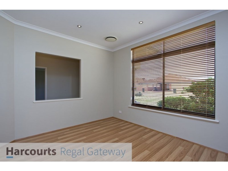 25 Savannah Circuit, Success WA 6164