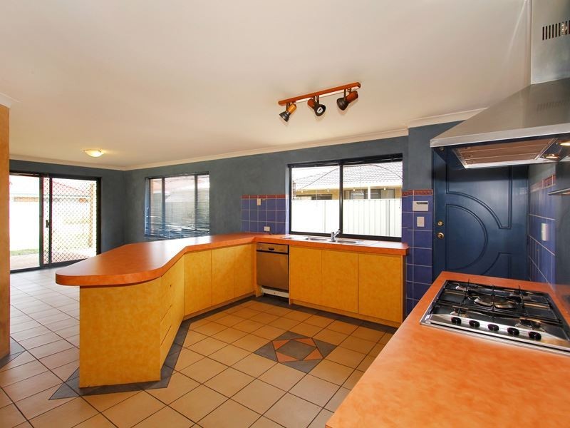 8 Quong Place, Atwell WA 6164