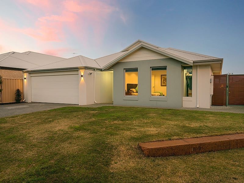 56 Bellingham Road, Hammond Park WA 6164