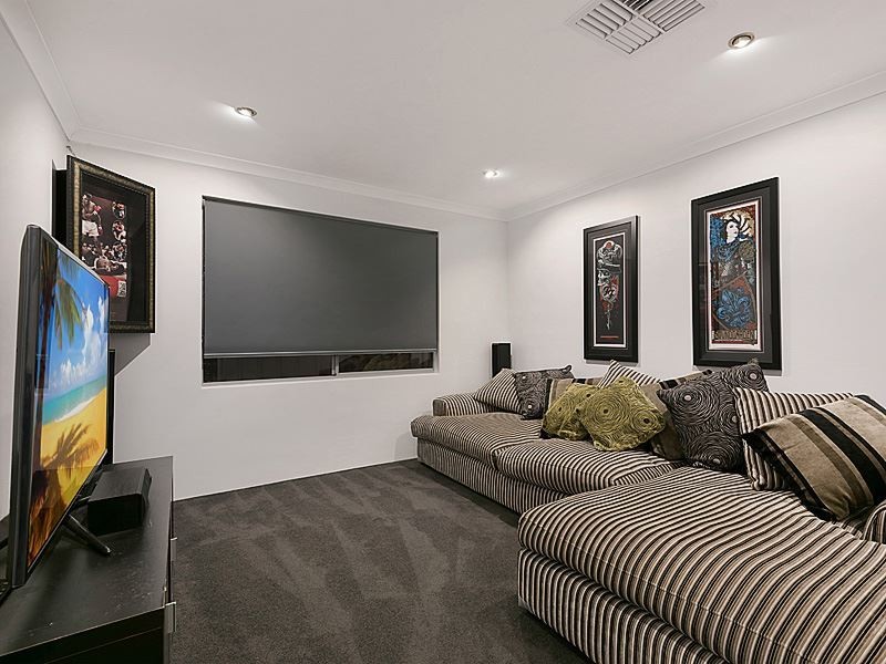 56 Bellingham Road, Hammond Park WA 6164