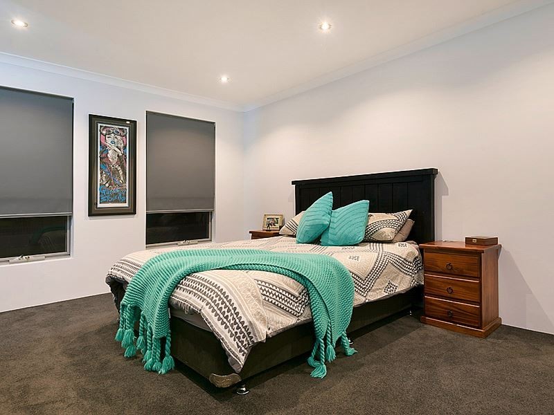 56 Bellingham Road, Hammond Park WA 6164