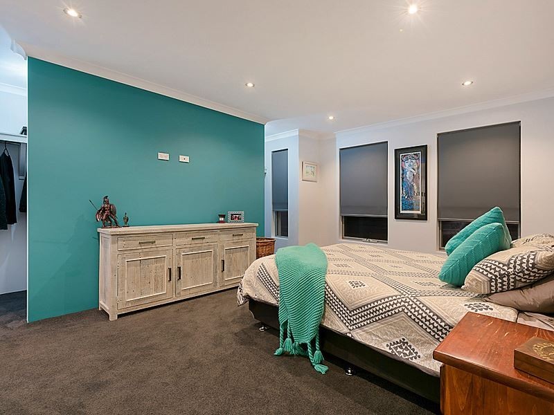 56 Bellingham Road, Hammond Park WA 6164