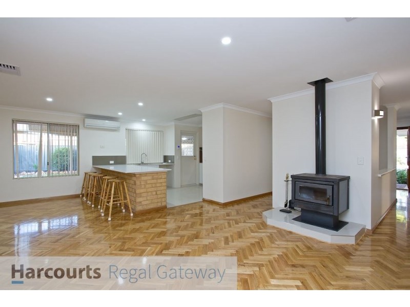 9 Naylor Close, Atwell WA 6164