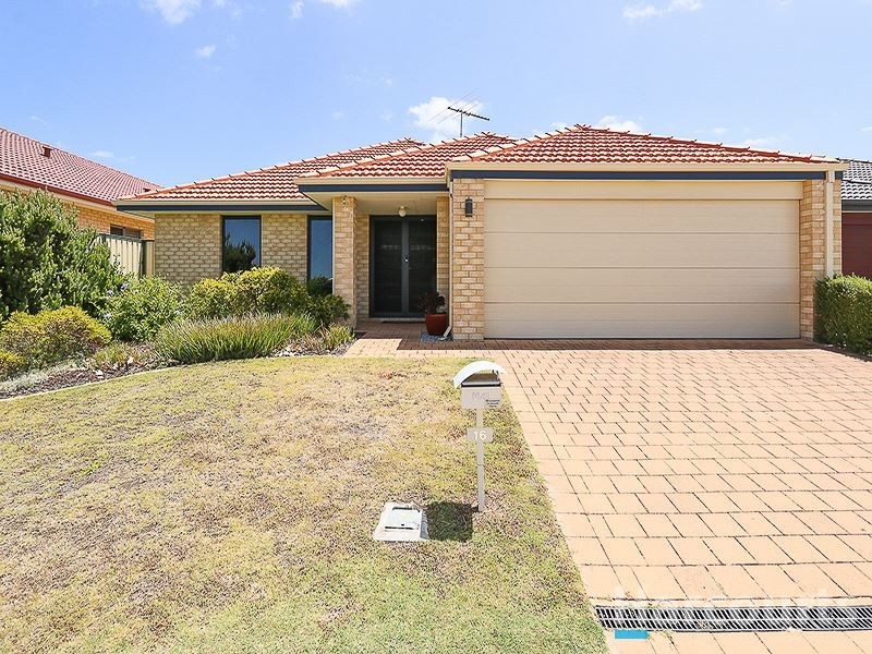 16 Johnsonia Bend, Hammond Park WA 6164