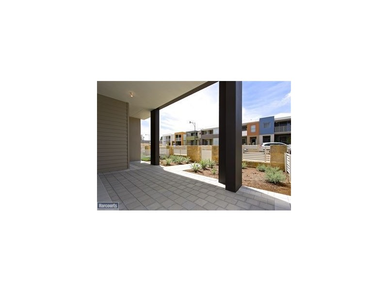 17 Affable Way, Atwell WA 6164